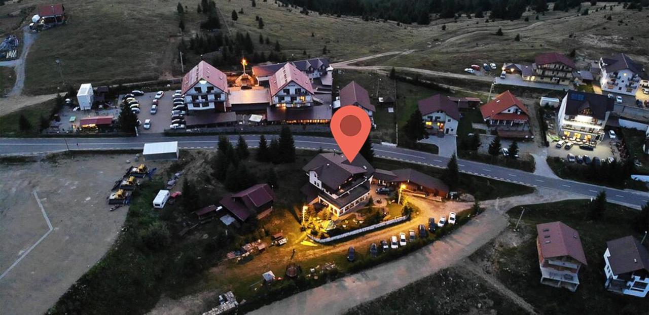 Pensiune & Restaurant Victoria Păltiniş 外观 照片