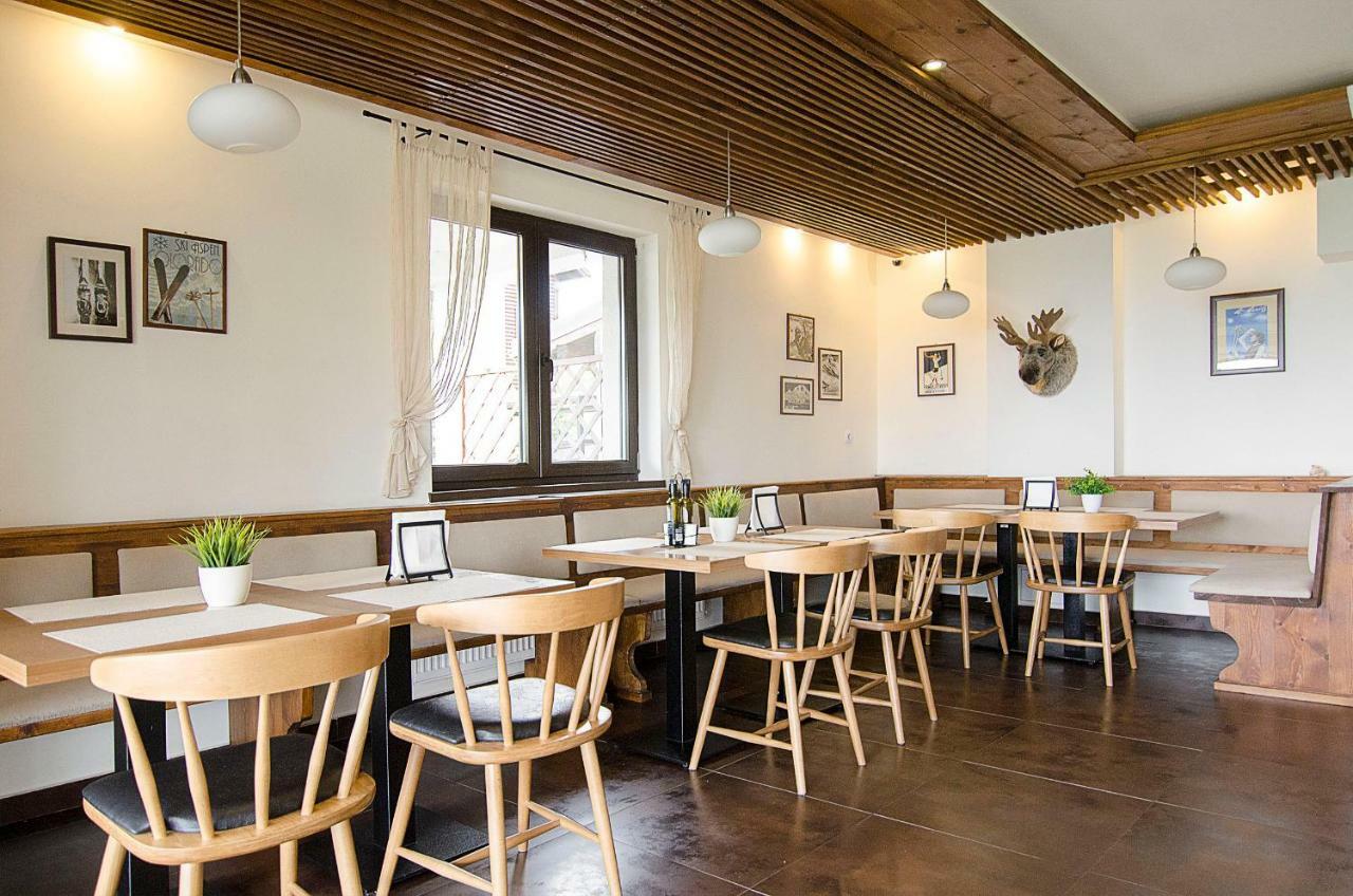Pensiune & Restaurant Victoria Păltiniş 外观 照片